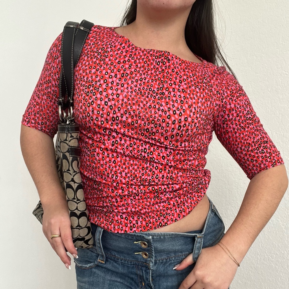 Ted Baker Willew Elbow Length Top in a Bright Pink Animal Print